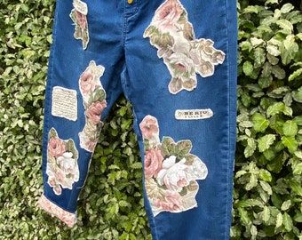 Återvunna Boho Jeans: Shabby Chic Trasiga Rosor, Konstnärliga Festivalkläder