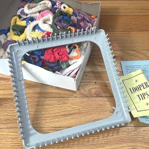 Vintage Weaving Loom Set with Nylon Loops, retro potholder loom toy