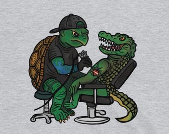 Tattoo Artist Turtle Tattooing A Crocodile Ink Lover Design Short-Sleeve Unisex T-Shirt