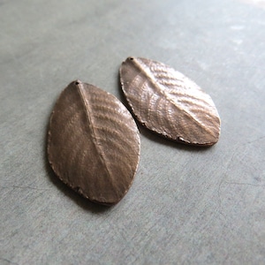 Large Leaf Woodland Jewelry Links, Leaf Charm, Leaf Pendant, Artisan Findings, Leaf Findings, Handmade Bronze Rustic Findings