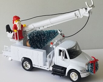 large toy bucket trucks