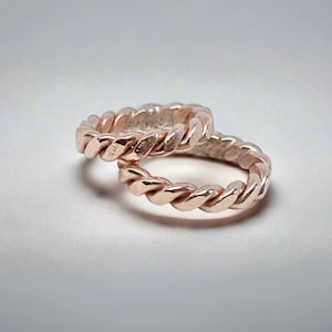 BTS Royal Cubit Finger Ring - Copper Ring Unisex - Tensor Ring - Unique Gift Unisex - EMF Protection - Reiki Tool - Meditation Tool - Grids