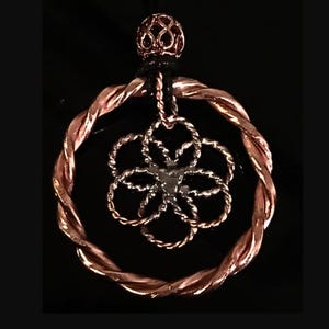 Teotihuacan with free hanging Lotus Tensor Ring