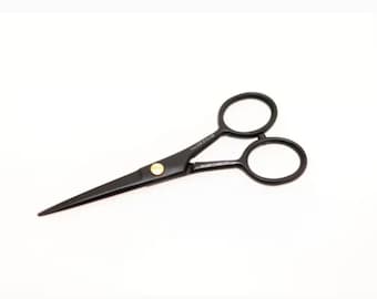 Large black shears/scissors