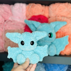 little crochet bat