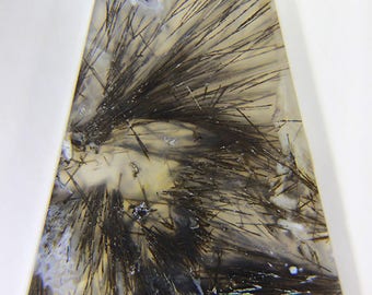 Saddle Rim Sagenitic Agate cabochon, Oregon USA. 20.32 carats.