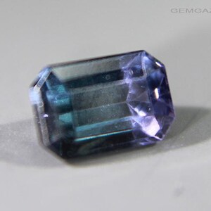 Bi-colour Spinel gemstone, purple-blue, Sri Lanka. 0.81 carat. image 2