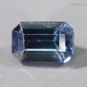 Bi-colour Spinel gemstone, purple-blue, Sri Lanka. 0.81 carat. image 3