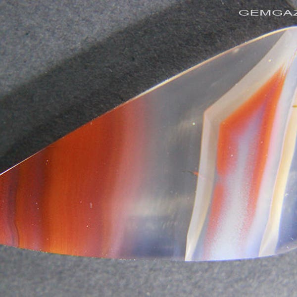 Condor Fortification Agate cabochon, Argentina.  19.10 carats.