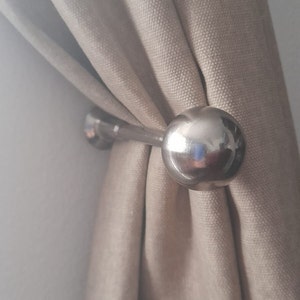 Curtain Holdback Tieback Pull back Tie Back Minimalist Ball 'Pencil' - Shiny Silver - 115mm (4.52 inch) (Pack of 1)
