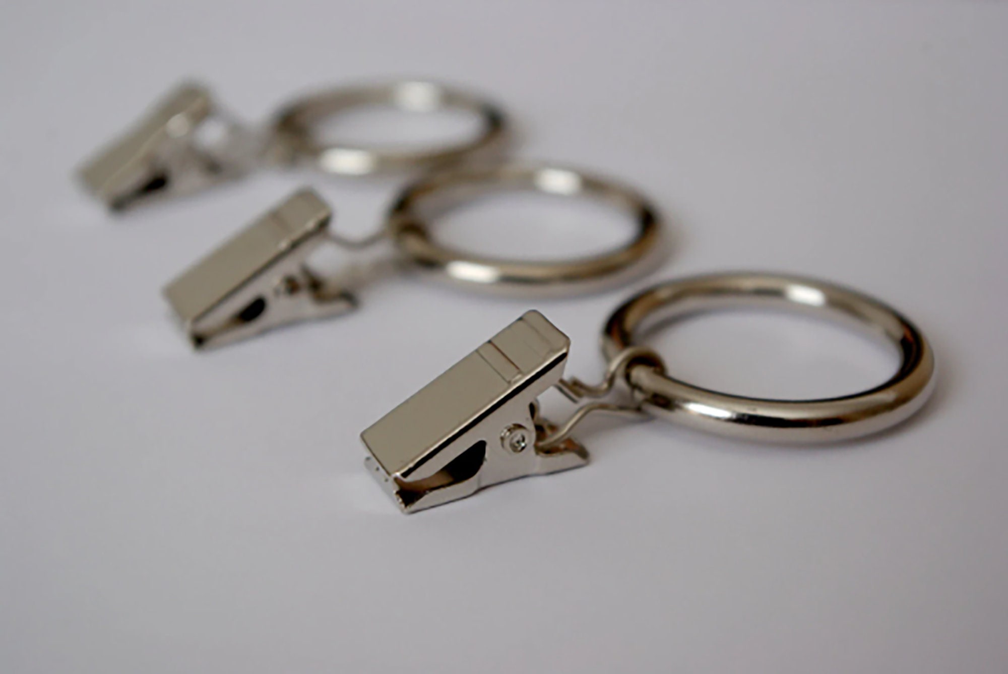 Curtain Rings with Clips Shiny Silver, Motorhome Curtain Hooks, Caravan Curtain Hooks, 35 mm (Pack of 10)
