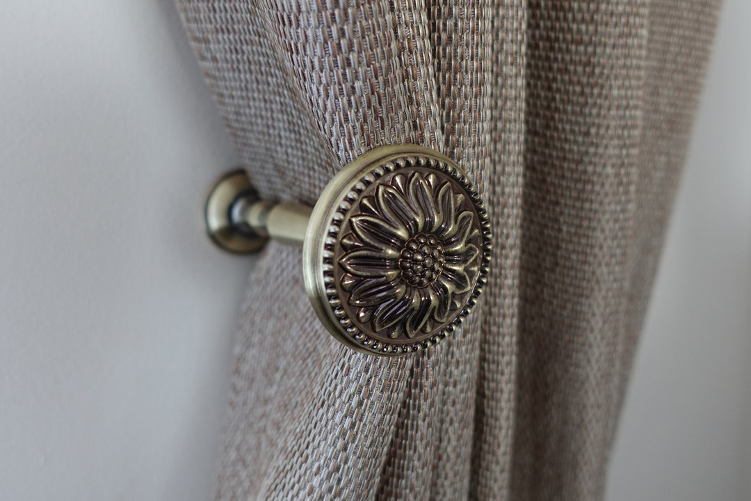 Antique Brass Holdbacks, Camomile Curtain Holdbacks Antique Gold
