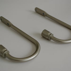 Pack of 2 *Wall fixings included* Classic Pencil Metal Wall Curtain Hold backs 115mm
