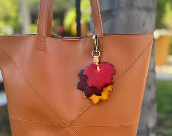Leather Maple Leaf Keychain: Rustic Fall Full GrainBag Charm