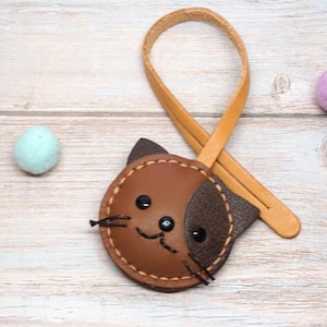 Handmade Leather Cat Bag Charm: Purse Accessory Ornament Brown