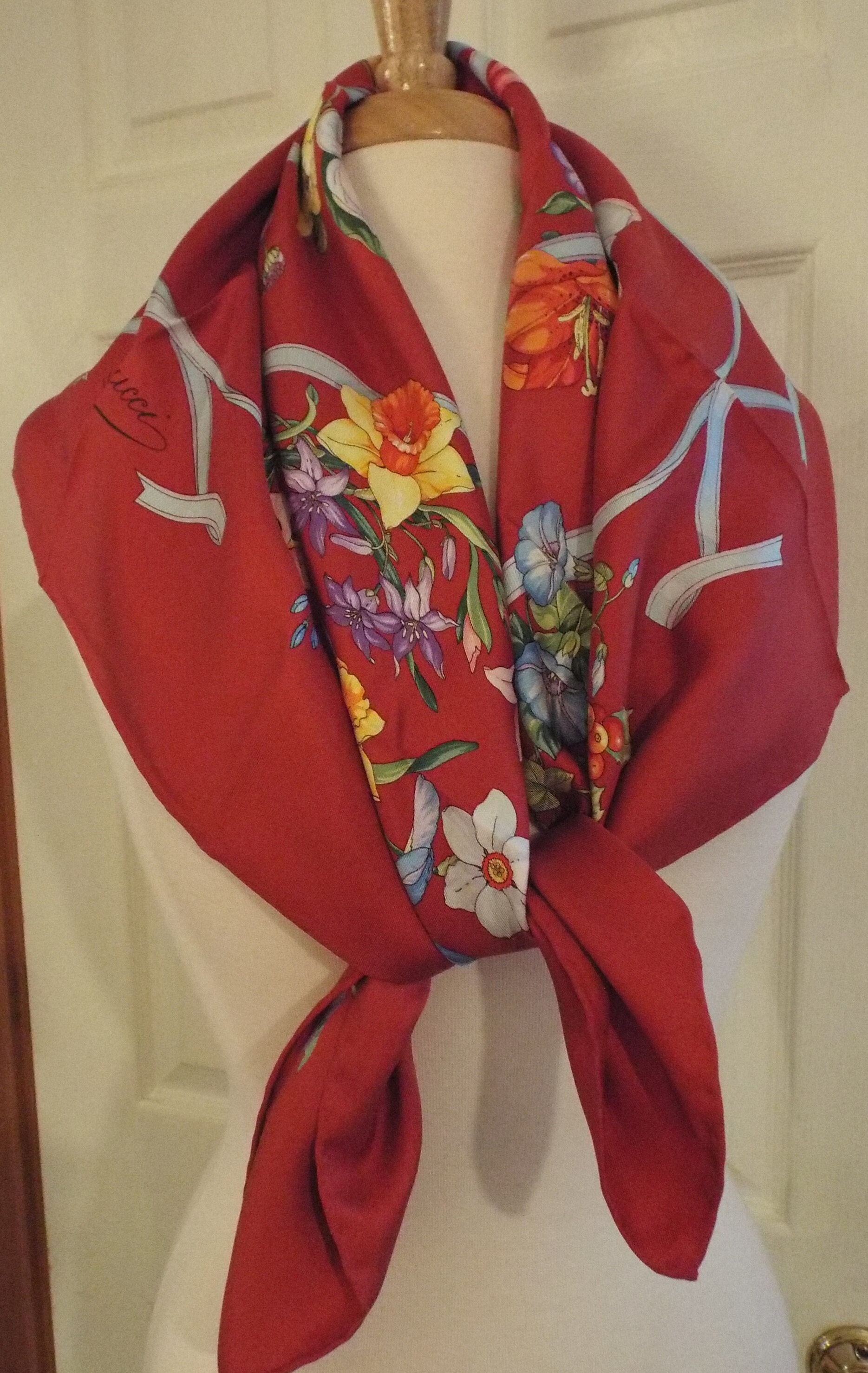 Authentic GUCCI Ribbons/floral Design Scarf Gucci Made in | Etsy