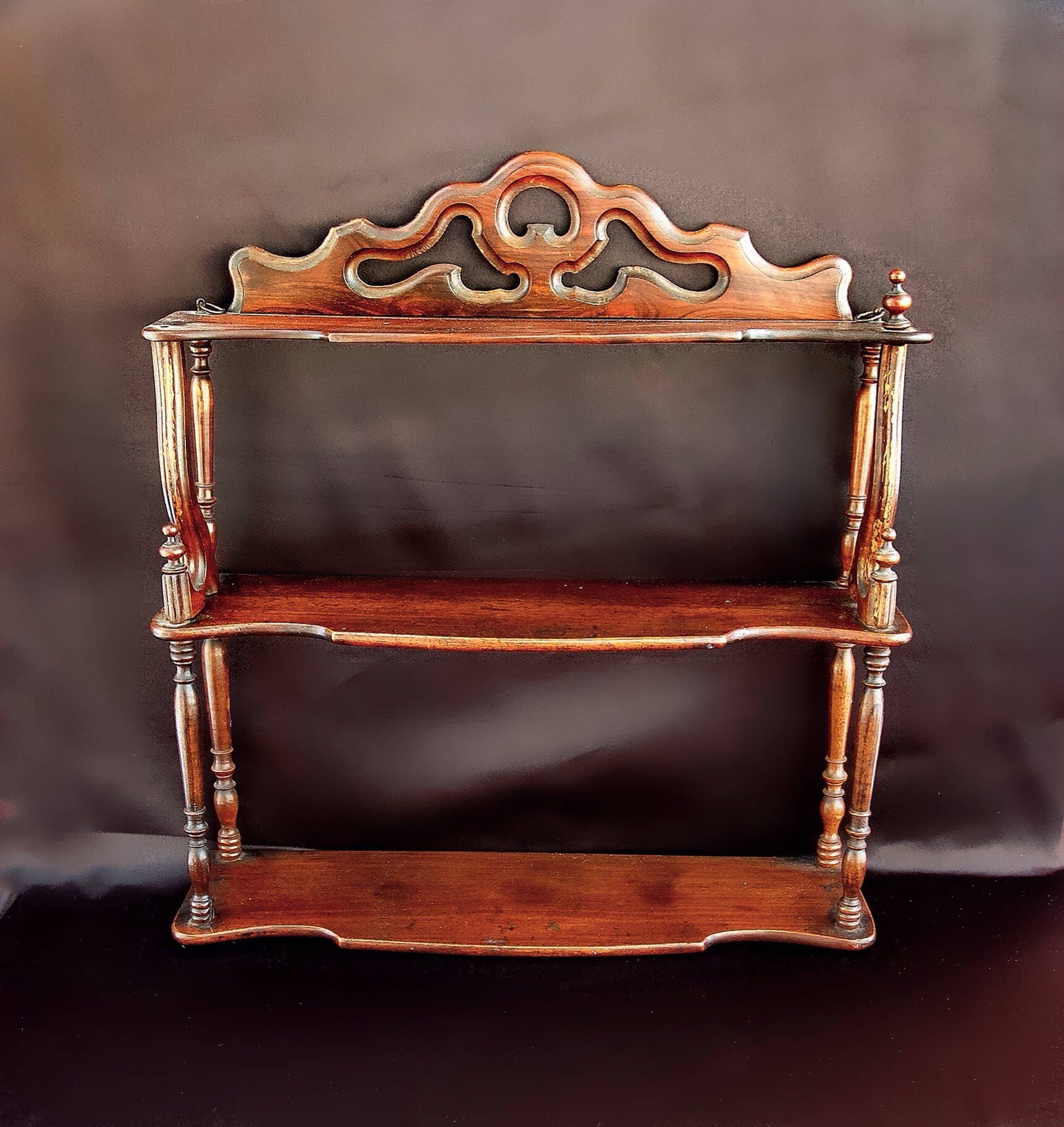 Étagère en Bois Vintage