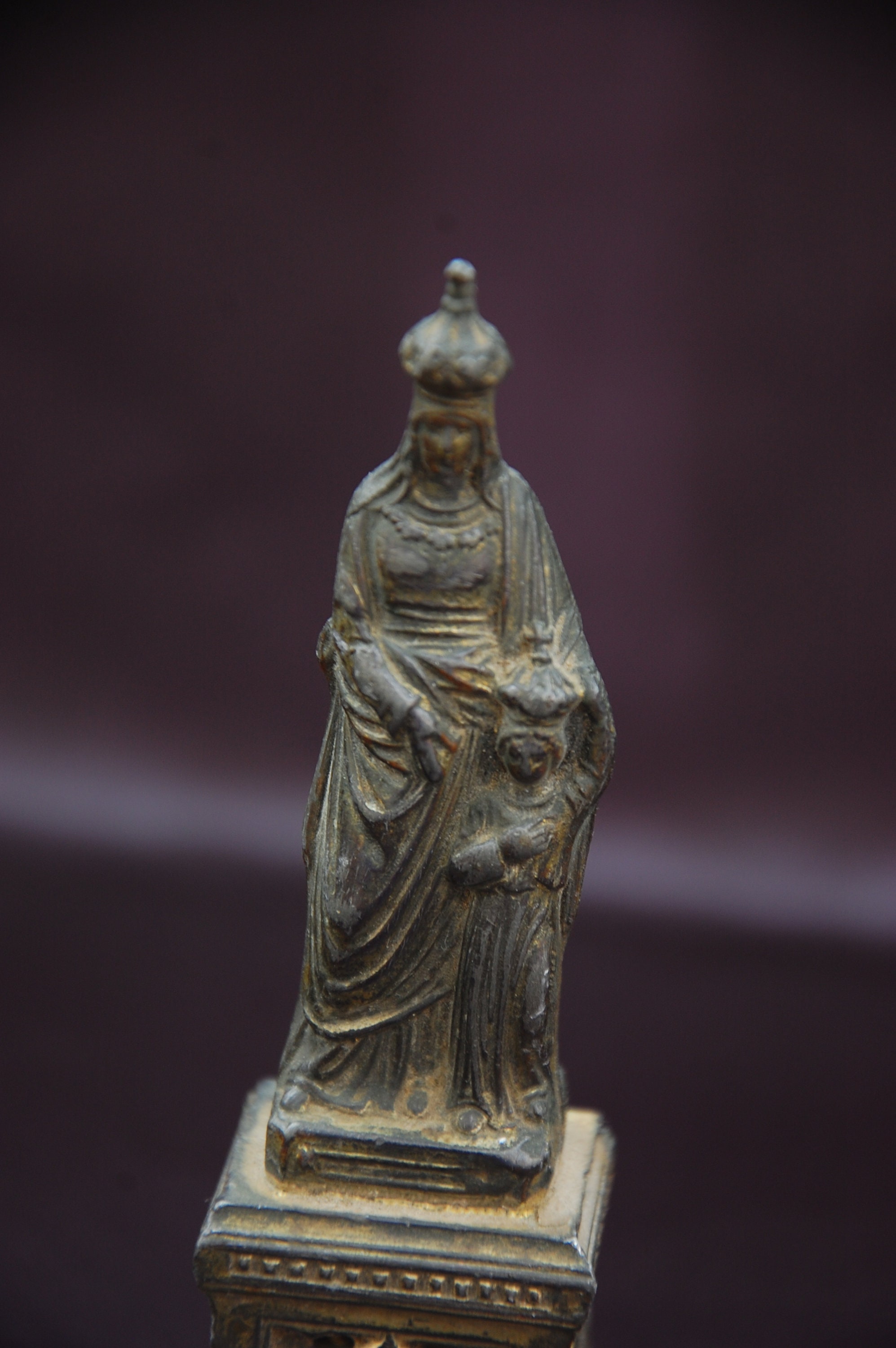 statut Antique de La Vierge Marie et Du Christ