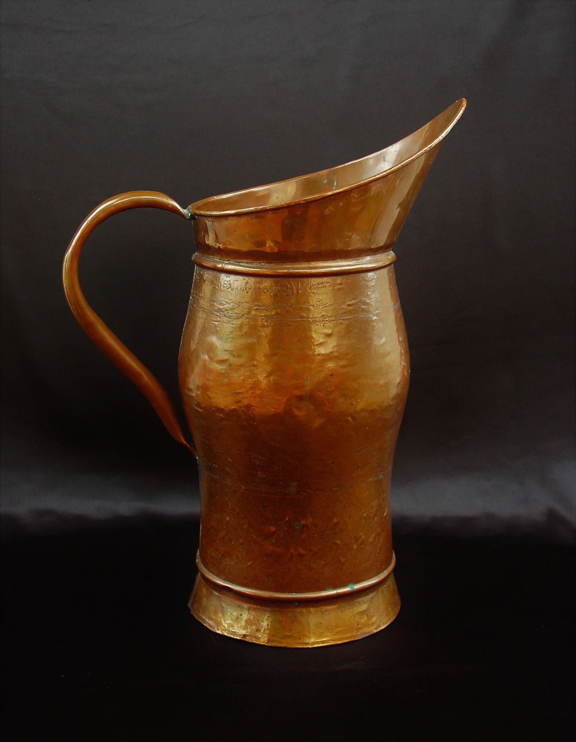 Grand Français Pichet en Cuivre Antique
