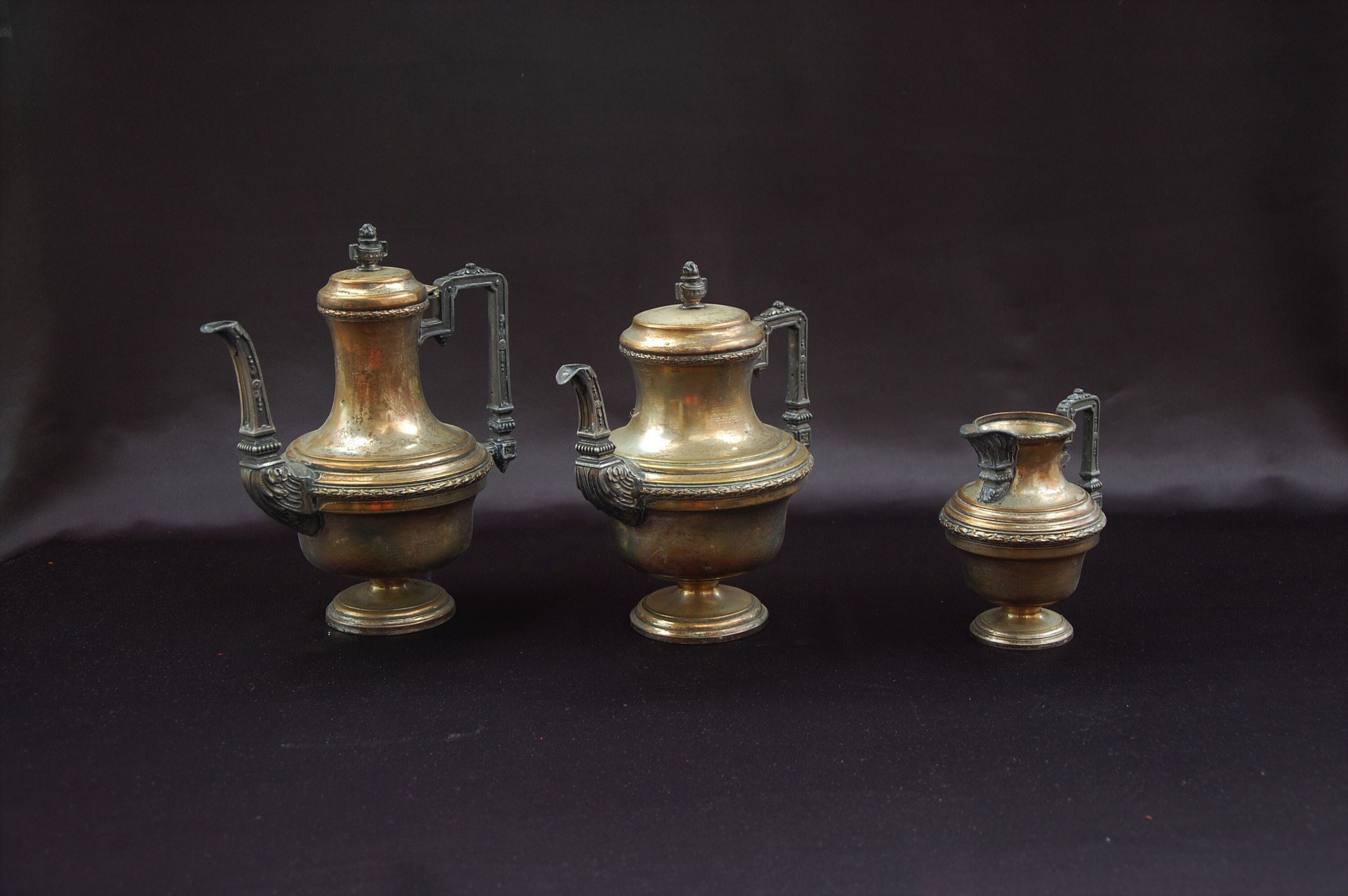 Ensemble de Thé et Café Antique