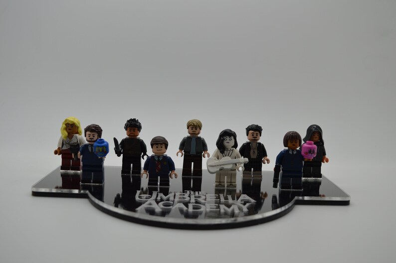 Il display Umbrella Academy Per LEGO® Minifigures Etsy