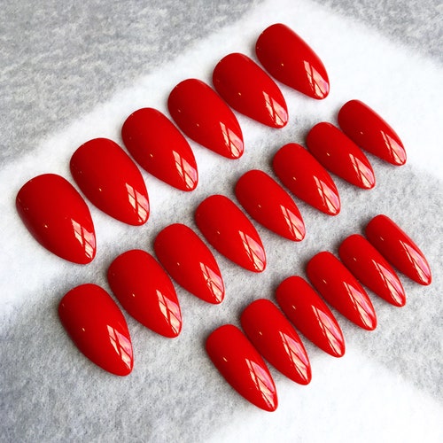 Red Fake Nails Faux Nails Glue on Nails Red Nails - Etsy