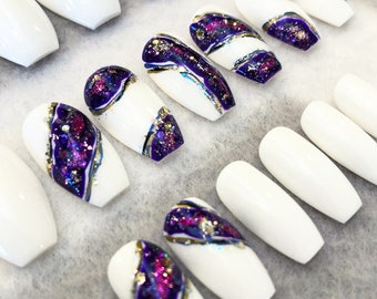 Purple Geode Nails, Faux Nails, Glue On Nails, Geode Nails, Geode, White Nails, Purple Glitter, Geode Rock, Agate, Gloss Nails