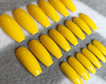 Yellow Fake Nails, Faux Nails, Glue On Nails, Yellow Nails, Golden Yellow, Press On Nails, Lemon Yellow, Summer, Gloss, Matte