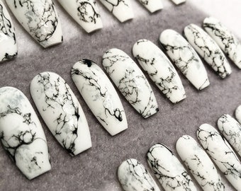 White Faux Marble Nails, Fake Nails, White, Black Nails, Marble Design, Press On Nails, Glue On Nails, Stone, White Marble, Gloss, Matte