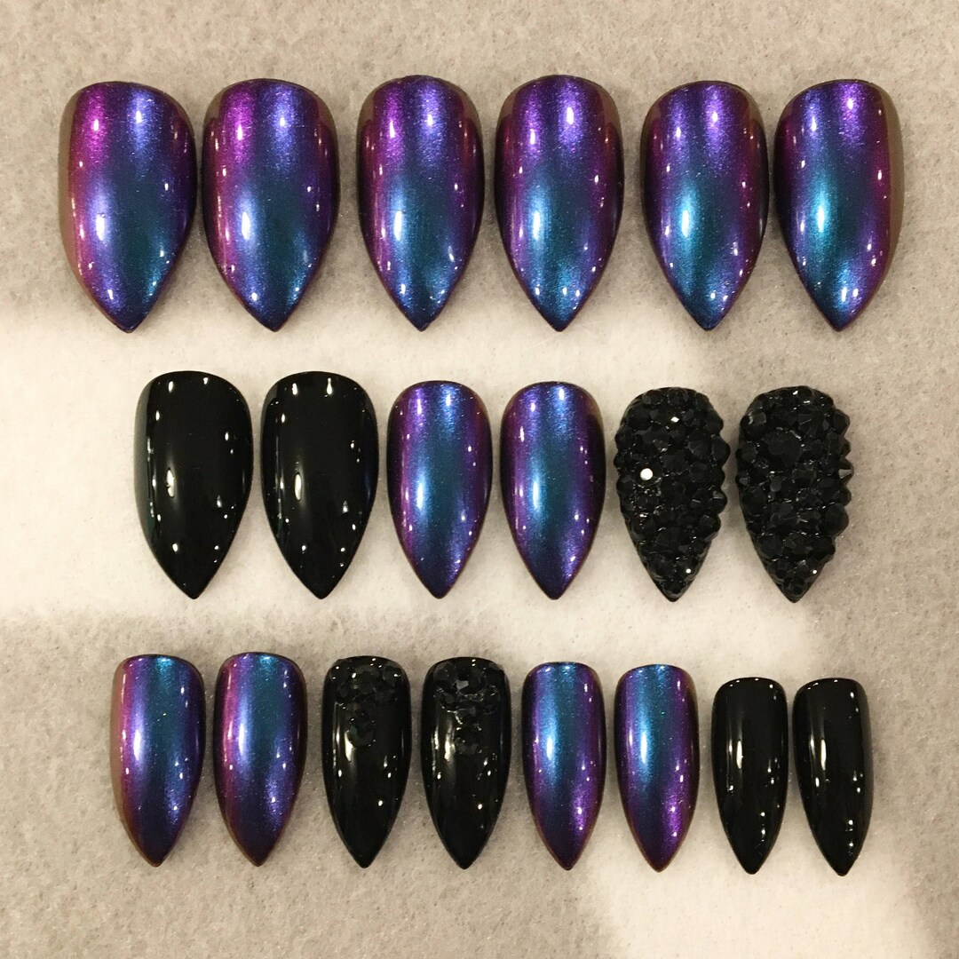 Chameleon and Black Fake Nails Faux Nails Glue on Nails - Etsy