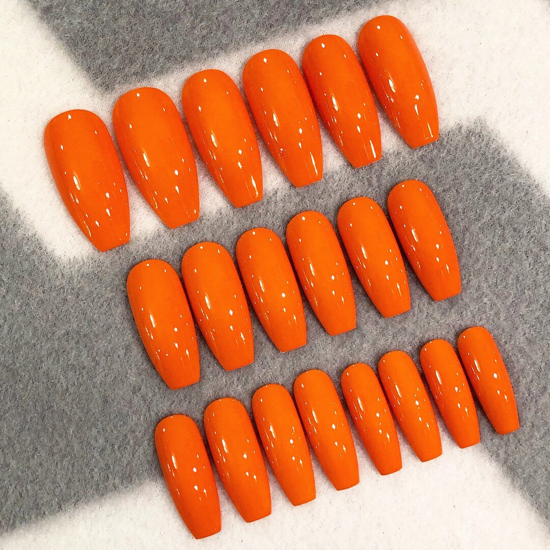 Orange Fake Nails, Faux Nails, Glue on Nails, Orange Nails, Orange