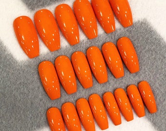 Orange Fake Nails, Faux Nails, Glue On Nails, Orange Nails, Orange, Press On Nails, Gloss Nails, Matte Nails