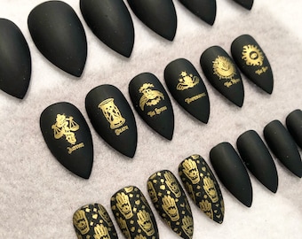 Tarot Cards Fake Nails, Faux Nails, Glue On Nails, Black Nails, Halloween Nails, Tarot Cards, Tarot, Spooky, Press On Nails , Gloss, Matte