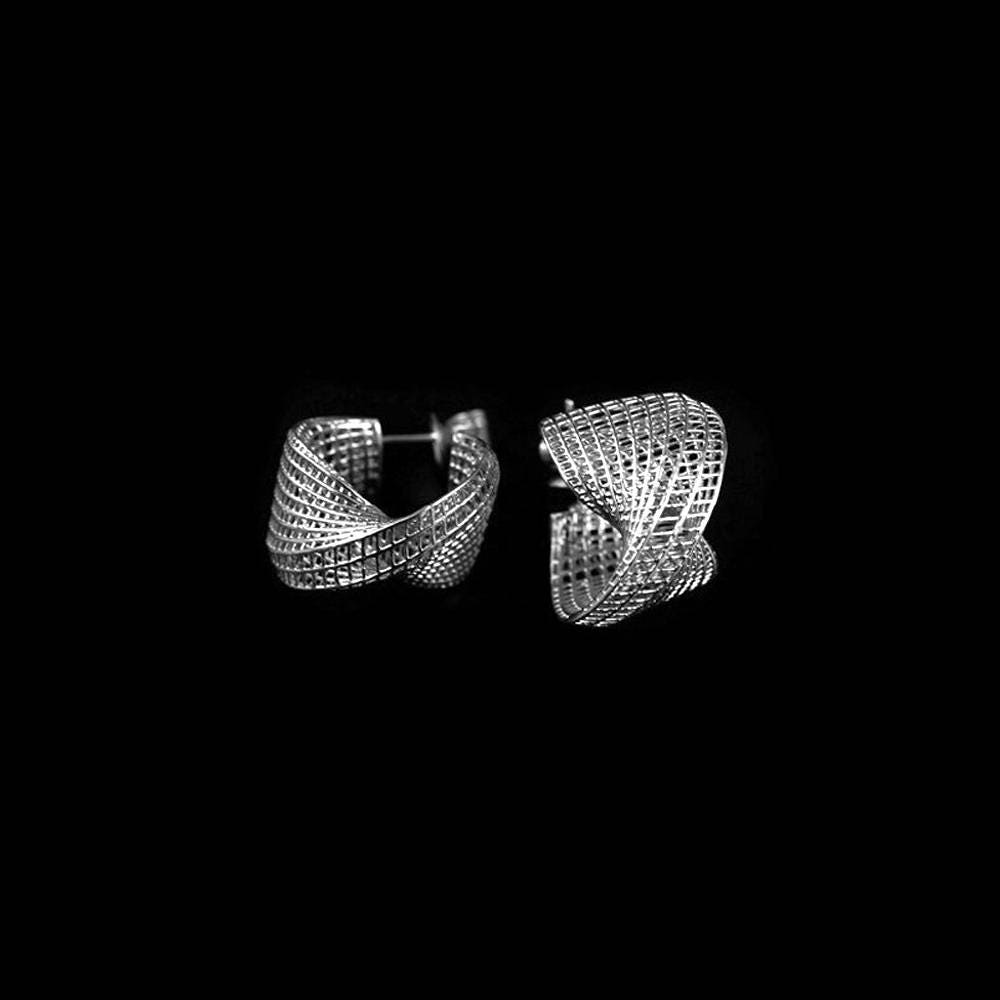 ピアス Louise Sterling Silver figure stud earring Louise Sterling Silver figure stud earring