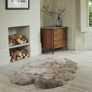 Quatro Sheepskin Rug - Vole