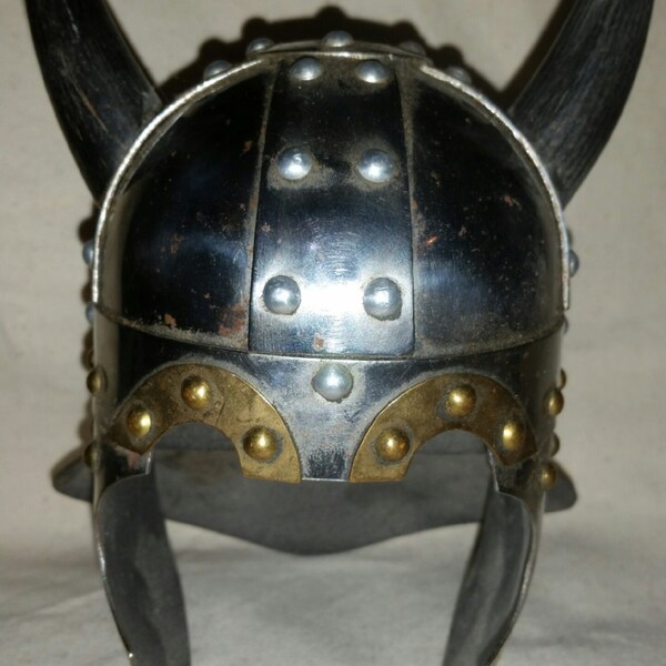 viking helmet - small