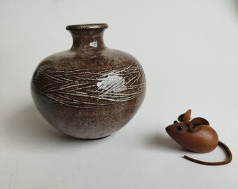 東欧1970年代　DILO スタジオ陶器　チェコ製　ヴィンテージ・フラワーベース 東欧1970年代 DILO スタジオ陶器 チェコ製 ヴィンテージ・フラワー