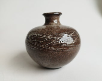 1970 年代のヴィンテージドイツスタジオ陶器の小さな花瓶、S のサイン