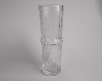 Tapio Wirkkala (1915 – 1985) pour le vase Iittala 'Niva' 22 cm,