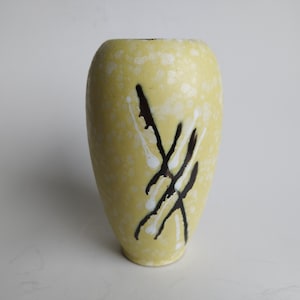 Carstens Tönnieshof vase, Mid-Century 1970s West German pottery