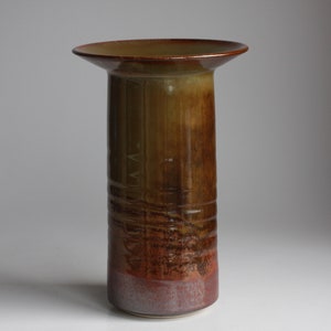 Mid Century 1970er Jahre Studiokeramik Steingut handgefertigte große moderne moderne Vase