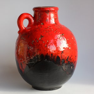Carstens Tönnieshof Gerda Heuckeroth Fat Lava Red Vase 237- 27, Mid Century 1960s