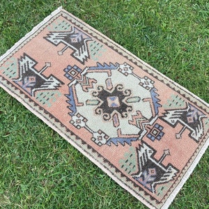 Vintage Rug, Turkish Small Rug, Hand Knotted Rug, Door Mat Rug, Floor Mat, Bath Mat Rug, Small Oushak Rug, Area Rug, Hallway Rug, 1&#39;7x2’11