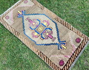 Turkish rug, Door mat rug, Small carpet, Boho decor, Faded Turkish Rug, Small Rug, Small Oushak Rug, Bathroom Rug, Floor Mat, 1'41x2'62 Ft