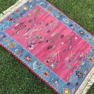 Antique Oushak Rug, Vintage Rug, Interior Designer Rug, Pink Colors Rug, Distressed Low Pile Wool Rug, Turkish Kilim Rug, 4'4"x3’2" ft