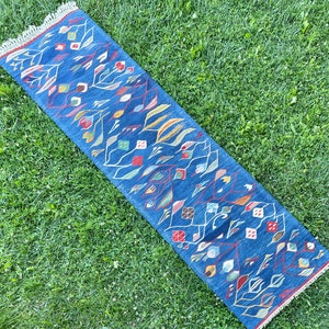 Handwoven Blue Flower Pattern Runner Rug, Vintage Wool Entry Rug, Home Living Decor Rug, Hallway Rug, Oriental Antique Runner Rug, 8&#39;4&quot;x2&#39;2&quot;