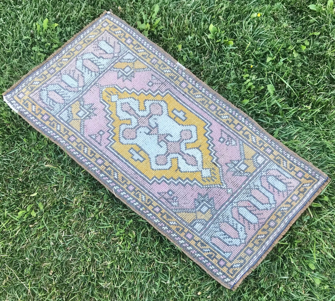 Vintage Small Rug Vintage Pale Rug Vintage Turkish Rug Etsy