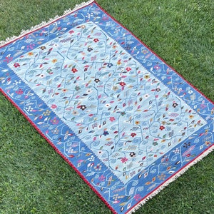 Blauw Flatwoven Kilim Area Tapijt, 7 x 10 bloemen Accent laagpolig tapijt, slaapkamer woonkamer Fun Home Decor