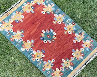 Oriental Kilim Rug, Red and Green 4x6 Rug, Minimalist Kilim Rug, Scandinavian Home Style Kilim, Handmade Kilim Rug, Area Kilim Rug