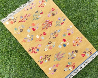 Hand Woven Rug, Oushak Kilim Rug, Yellow Floral Floor Kilim Rug, Turkish Kilim Rug, Area Rug, Kitchen Rug, Bedroom Rug, Kilim, 5&#39;9”x3’8” ft